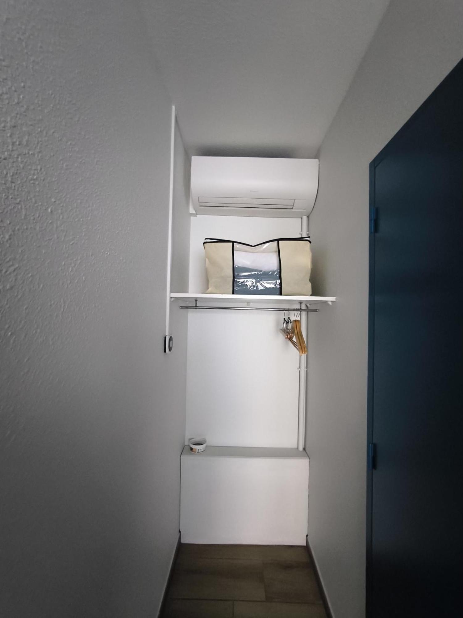 Hotel Le Laury'S Onet-le-Chateau Luaran gambar
